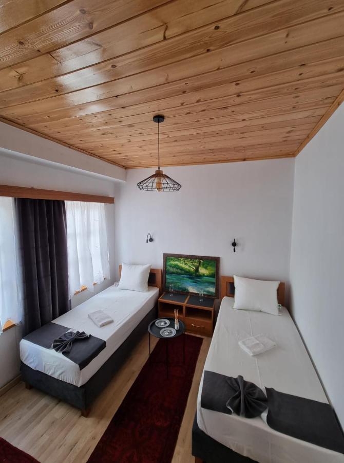 The Heart Of The Bazaar Guest House Гирокастра Экстерьер фото
